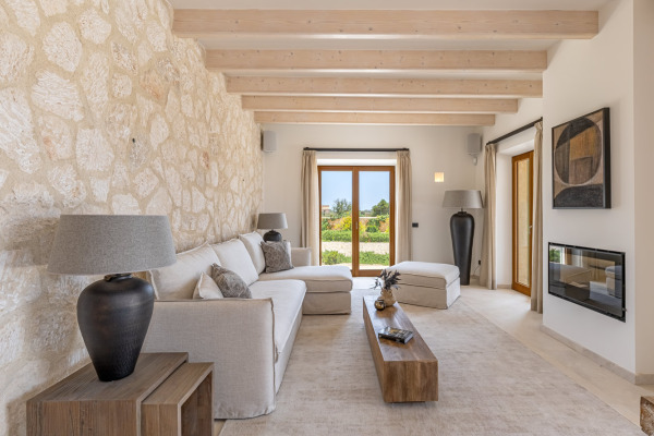 Exclusive newly built finca with pool and guest house in Santanyi image 7