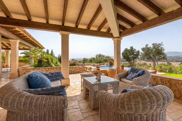 Spacious finca property with pool in a quiet location near Santa Magdalena image 3