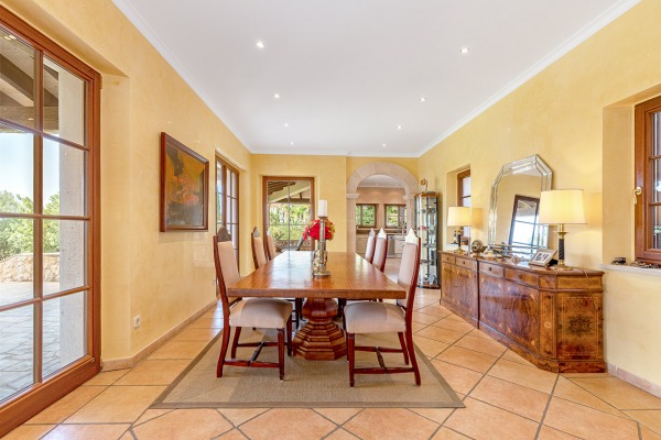 Spacious finca property with pool in a quiet location near Santa Magdalena image 6