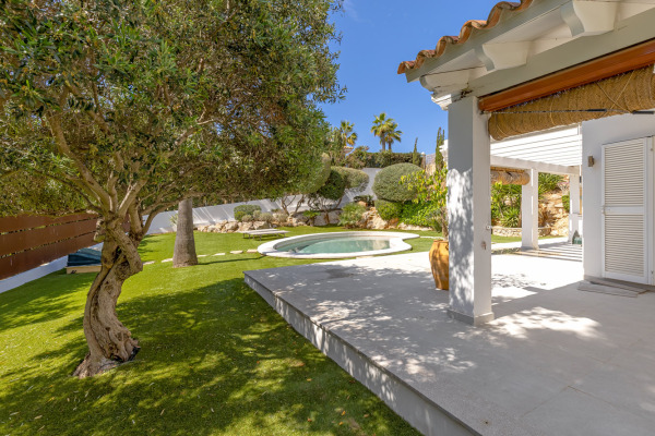 Spacious villa with separate guest area in Santa Ponsa image 3