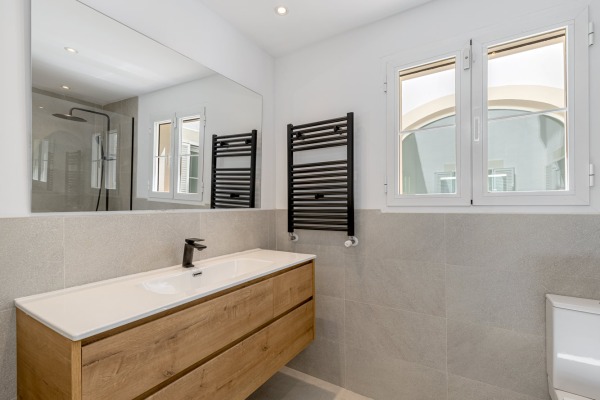 Spacious villa with separate guest area in Santa Ponsa image 12