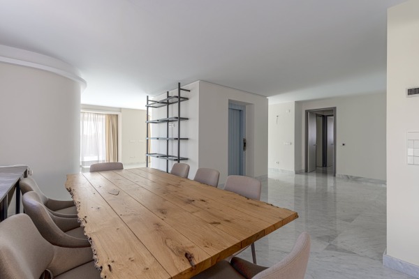 Elegant luxury apartment with views of the harbour and the sea image 5