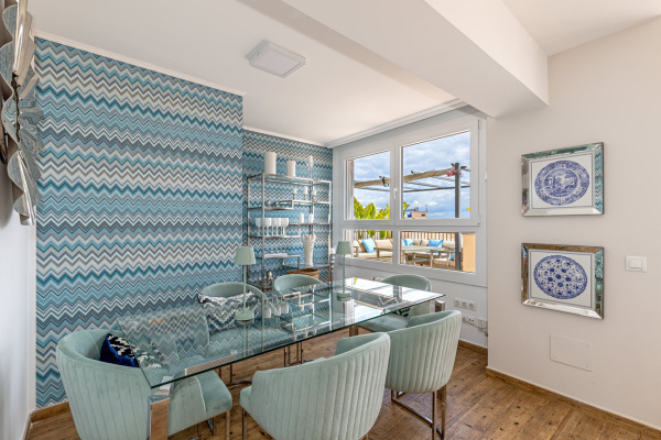 Modernized penthouse apartment with fantastic terrace in Santa Catalina image 6