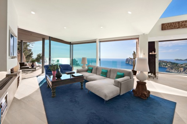 Contemporary designer villa in one of Mallorca's most sought-after locations image 4