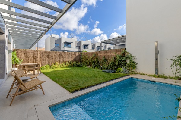 Modern new development terraced houses with private pool in Playa de Palma image 3