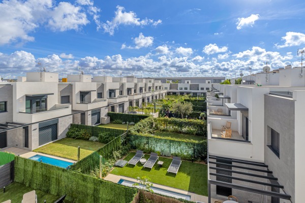 Modern new development terraced houses with private pool in Playa de Palma image 5