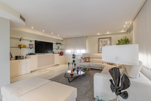 Spacious duplex apartment with sea views on the Paseo Marítimo in Palma image 6