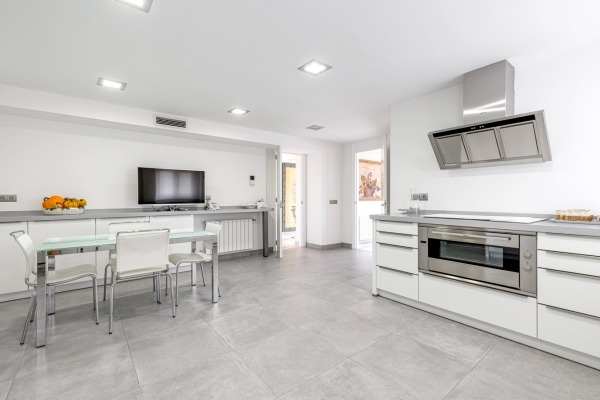 Spacious duplex apartment with sea views on the Paseo Marítimo in Palma image 7
