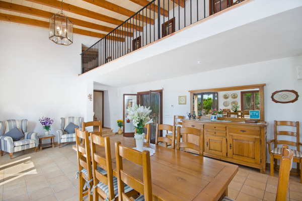 Finca with holiday rental license above the village of Son Macia image 4