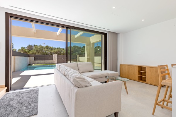 New terraced house with pool and a roof terrace with sea views in Sa Rapita image 2