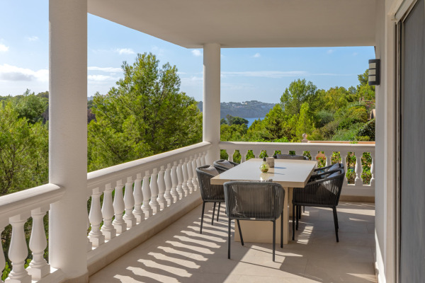 Mediterranean sea view villa in a popular location in Costa de la Calma image 3