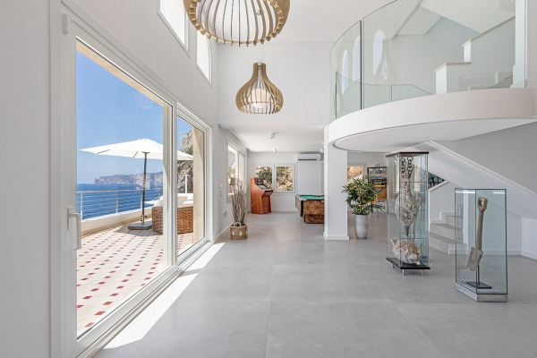 Fantastic seafront luxury villa with direct sea access in Santa Ponsa image 8