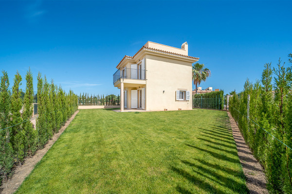 New mediterranean villas close to Es Trenc beach in the south of Mallorca image 3