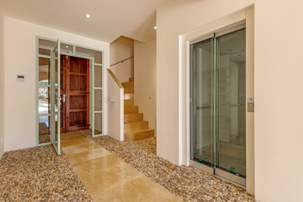 High-quality renovated townhouse in Ses Salines in the southeast of Mallorca image 3