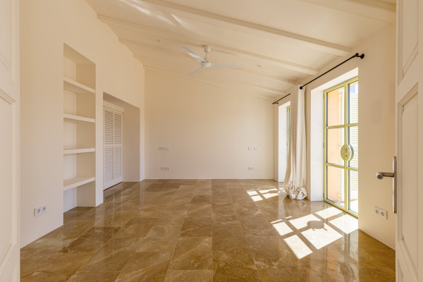 High-quality renovated townhouse in Ses Salines in the southeast of Mallorca image 7