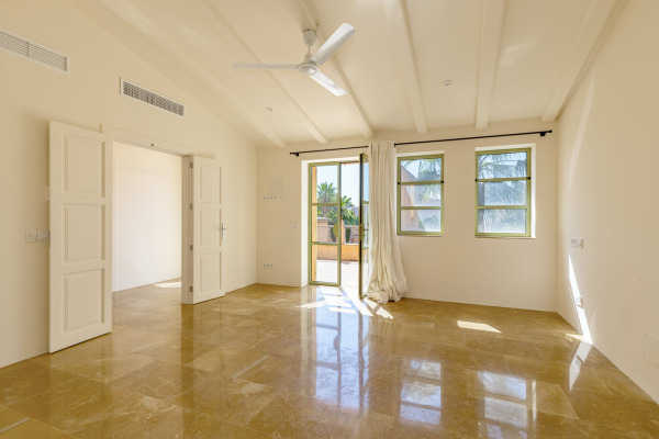 High-quality renovated townhouse in Ses Salines in the southeast of Mallorca image 10