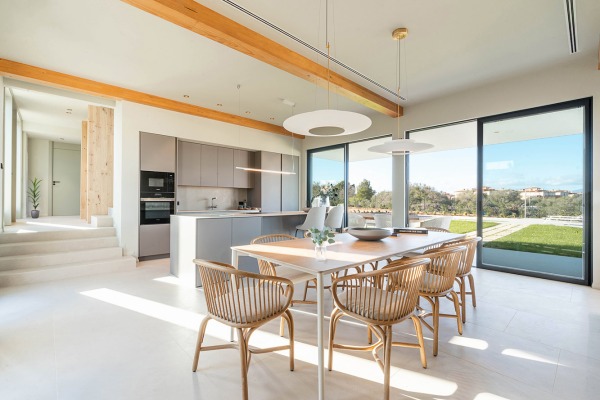 Exclusive new-build villa in modern style in Son Gual near Palma image 5