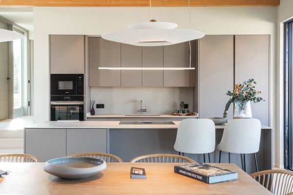 Exclusive new-build villa in modern style in Son Gual near Palma image 7