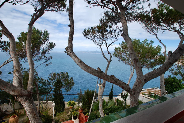 Frontline villa with fantastic views of the bay of Palma and lots of potential image 2