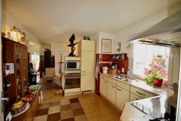 Frontline villa with fantastic views of the bay of Palma and lots of potential image 5