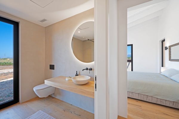 Exclusive, new finca property with fantastic panoramic views and pool image 11