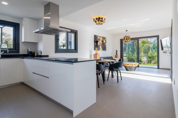 Modern villa with pool in the southeast of Mallorca image 7