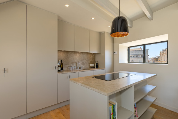 Modern penthouse with stunning views over the rooftops of the old town image 6