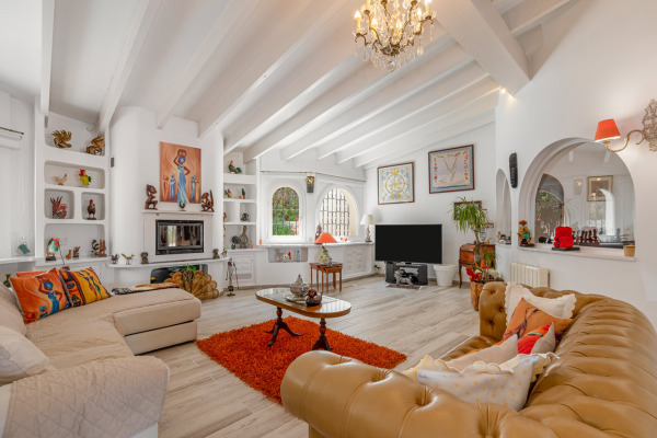 Mediterranean-style villa with lots of potential in the southwest of Mallorca image 5