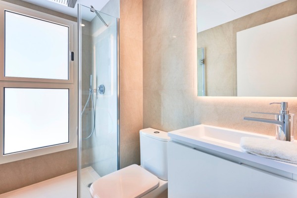 New, modern apartments near the marina in Cala d'Or image 12