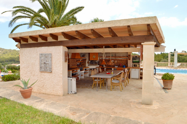 Mediterranean finca in an elevated position with sea views in Calonge image 9