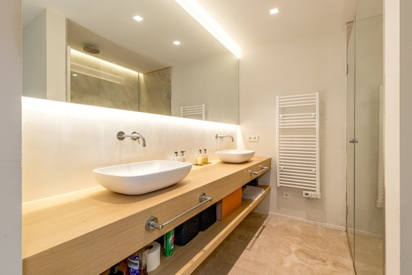 Modern apartment with a spacious terrace in the heart of Santa Maria image 9