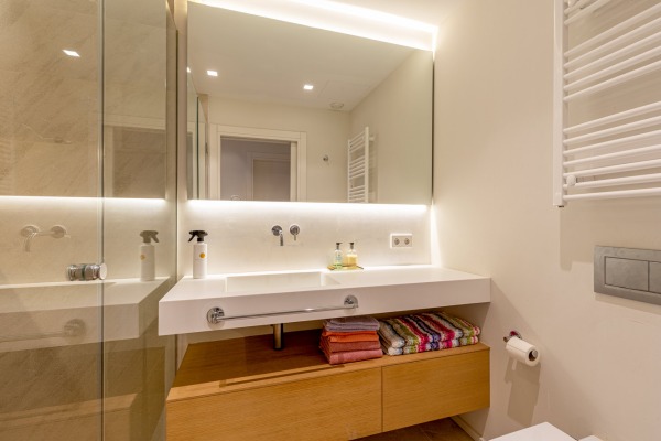 Modern apartment with a spacious terrace in the heart of Santa Maria image 11