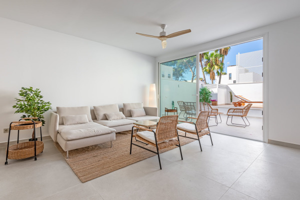 New ground floor apartment with private pool in Colonia Sant Jordi image 3