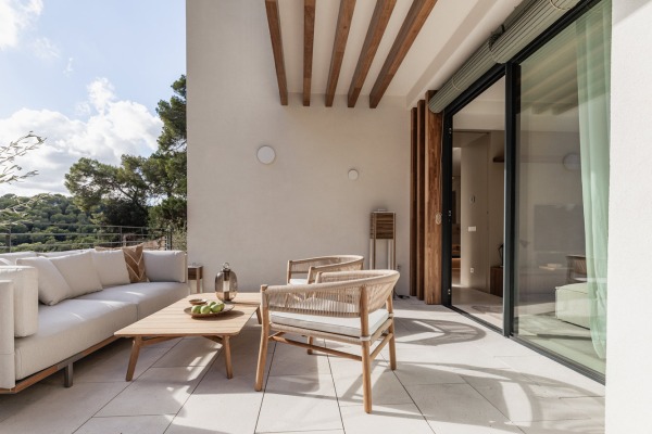 Elegant new-build apartment with private pool in Cala Mayor image 4