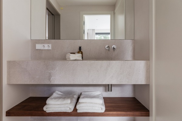 Elegant new-build apartment with private pool in Cala Mayor image 9