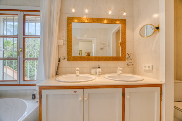 Villa with stunning views of the harbor and the sea in Port Andratx image 12