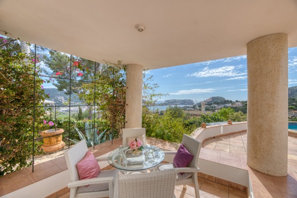 Villa with stunning views of the harbor and the sea in Port Andratx image 11
