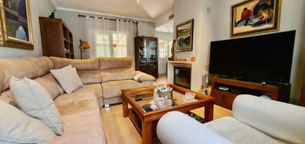 Charming semi-detached house with pool near the Golf de Maioris for sale image 4