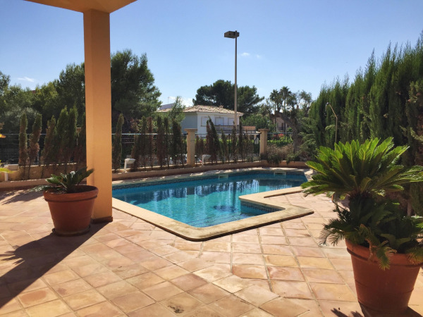 Mediterranean townhouse with beautiful sea views and private pool image 3