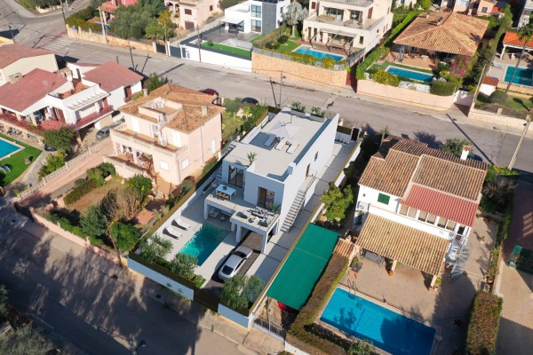 New build villa with pool in Sa Cabaneta image 2