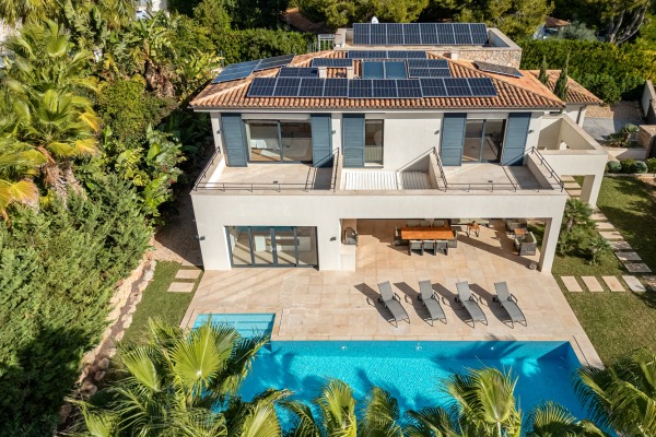 Exclusive luxury villa in modern architectural style in Santa Ponsa image 2