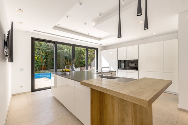 Exclusive luxury villa in modern architectural style in Santa Ponsa image 8