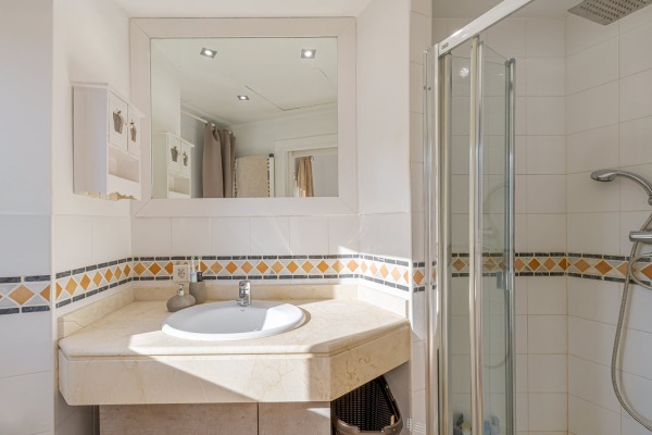 Terraced house in an exclusive golf course location in Camp de Mar image 10