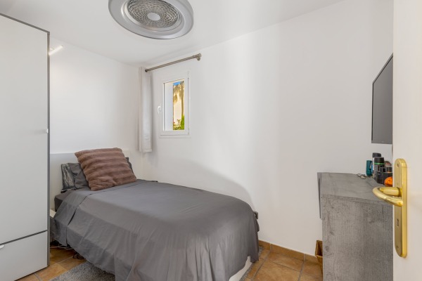 Terraced house in an exclusive golf course location in Camp de Mar image 12