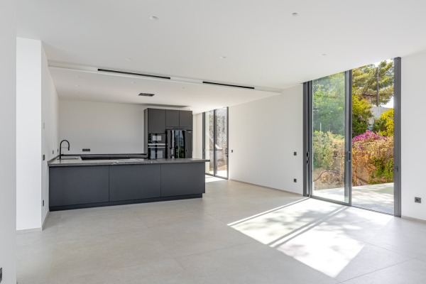 New development of a luxury villa with stunning panoramic views image 7