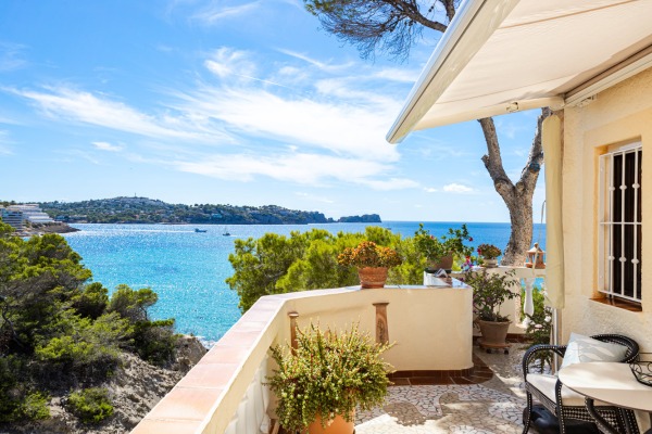 Exclusive apartment with stunning views right by the sea in Costa de la Calma image 12