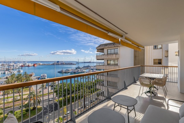 Exclusive apartment on the Paseo Marítimo, opposite Palma's marina image 3