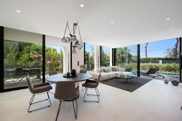 As good as new, modern luxury villa above Port Adriano image 6