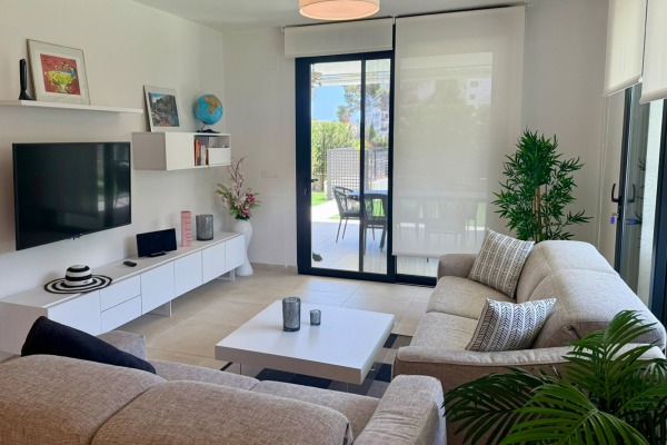 Ground floor apartment with private garden in Portocolom image 4