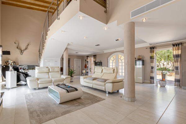 Exclusive finca property with fantastic panoramic views near Son Macia image 6